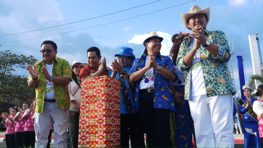 Festival resmi dibuka. foto:kemenpar