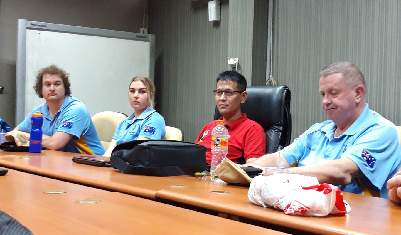 Ketua FHI Jatim, Michael Donnie Gunawan (merah). (Foto: Haris/ngopibareng.id)