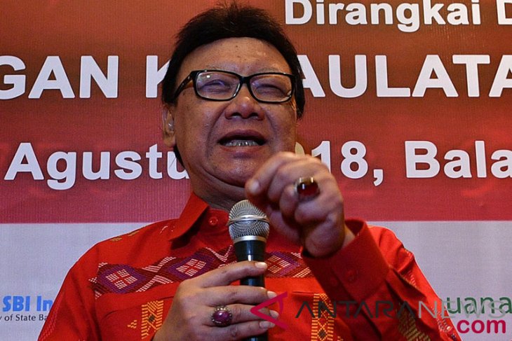 Menteri Dalam Negeri Tjahjo Kumolo minta kepada camat untuk memetakan wilayahnya termasuk yang rawan supaya dapat diketahui potensi dan kondisi yang ada di daerah tersebut. (Foto: Antara)