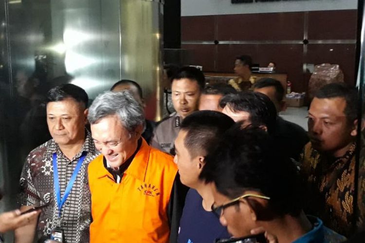 Eddy Sindoro, setelah menyrahkan diri, kini KPK resmi menahannya. (Foto: Antara)