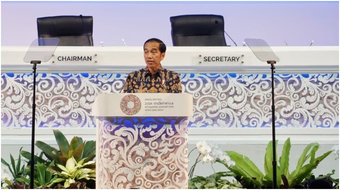 Presiden Joko Widodo memberikan sambutan pembuka pada Annual Meeting International Monetary Fund World Bank Group (IMF-WB), di Nusa Dua Hall, Bali Nusa Dua Convention Center (BNDCC), Bali, Jumat 12 Oktober 2018. Foto: IG/sekretariatkabinet.