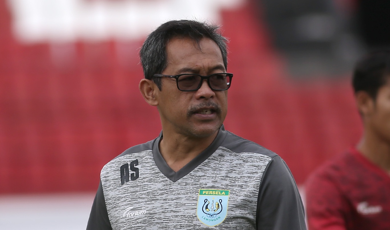 Pelatih Persela Aji Santoso sayangkan kekalahan timnya 0-2 dari Perseru Serui, Sabtu (13/10/2018) di Stadion Marora, Kabupaten Yapen (Papua). (Perselafootball.com)