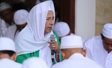 Habib Muhammad Luthfi bin Yahya, Rais Am Jam’iyah Ahlit Thariqah Mu’tabarah an-Nahdliyah (JATMAN). (foto: dok ngopibareng.id)