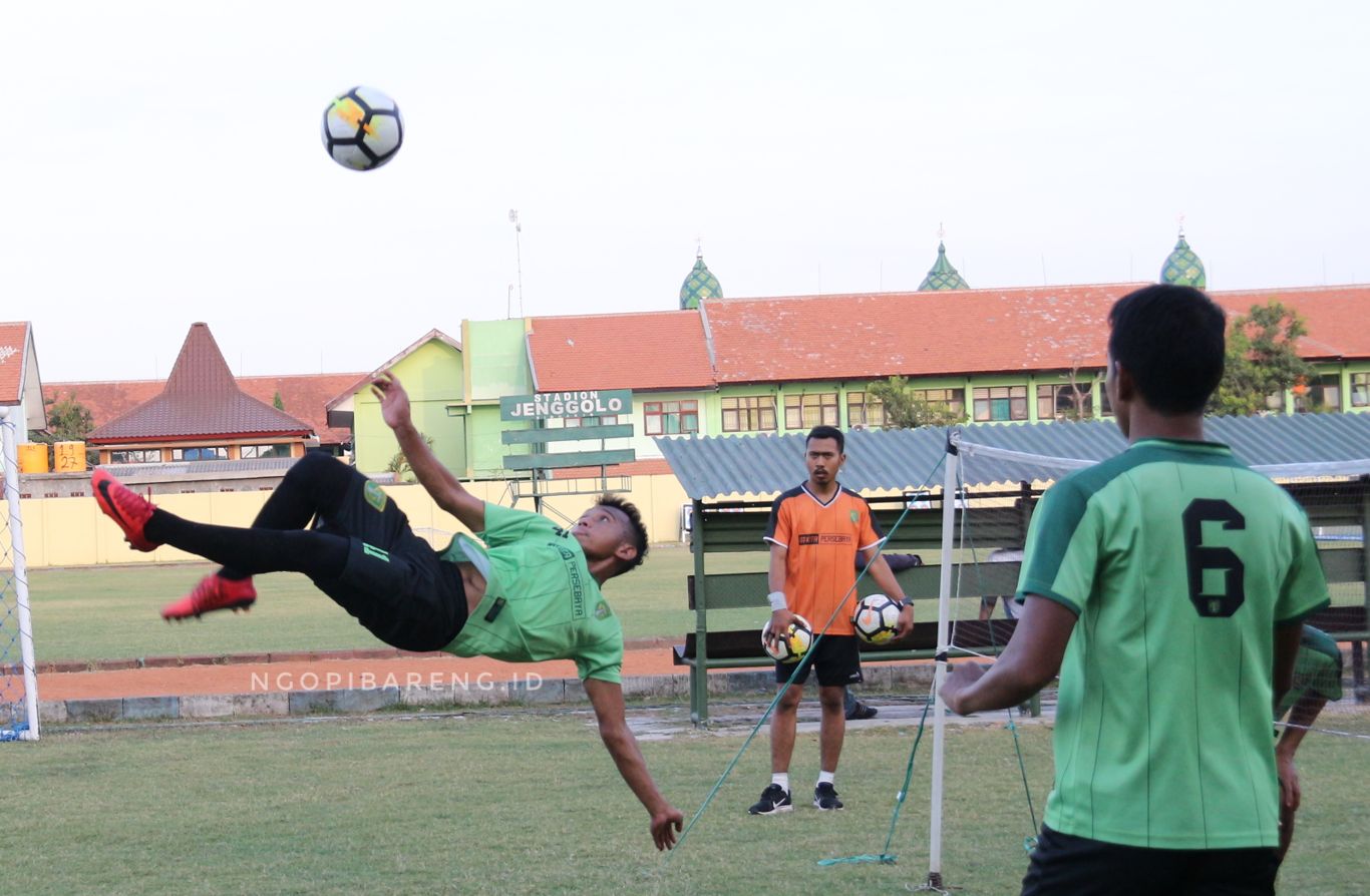 Pemain Persebaya, Irfan Jaya. (foto: Haris/ngopibareng)