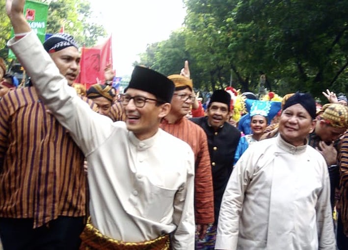 Pasangan Prabowo-Sandi saat mengikuti kampanye damai. Foto: asmanu/ngopibareng.id
