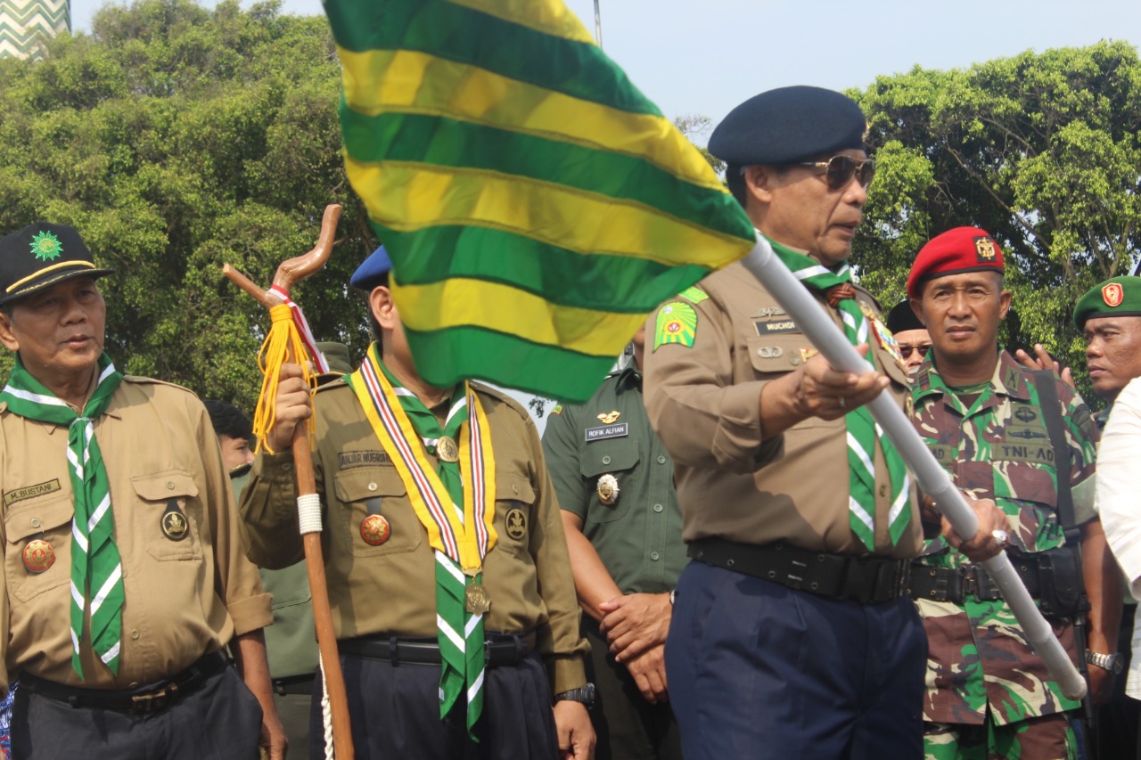 PERJUANGAN: Muchdi Purworandjo, Ketua Kwartir Pusat Hizbul Wathan, napak tilas. (foto: md for ngopibareng.id)