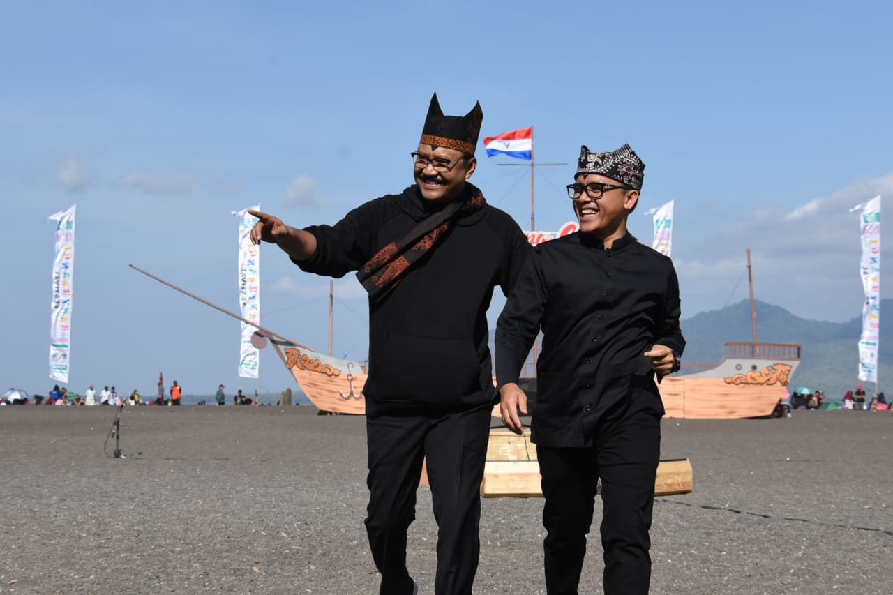 Wagub Jatim Saifullah Yusuf (Gus Ipul) dan Bupati Banyuwangi Abdullah Azwar Anas. Foto: istimewa