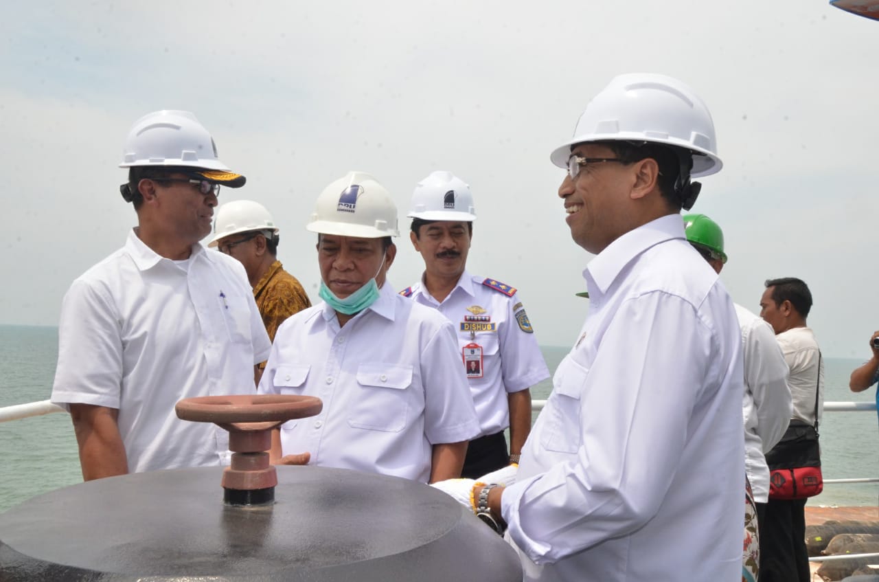 Menhub Budi Karya Sumadi saat berada di Lamongan. (Foto: Totok/ngopibareng.id)