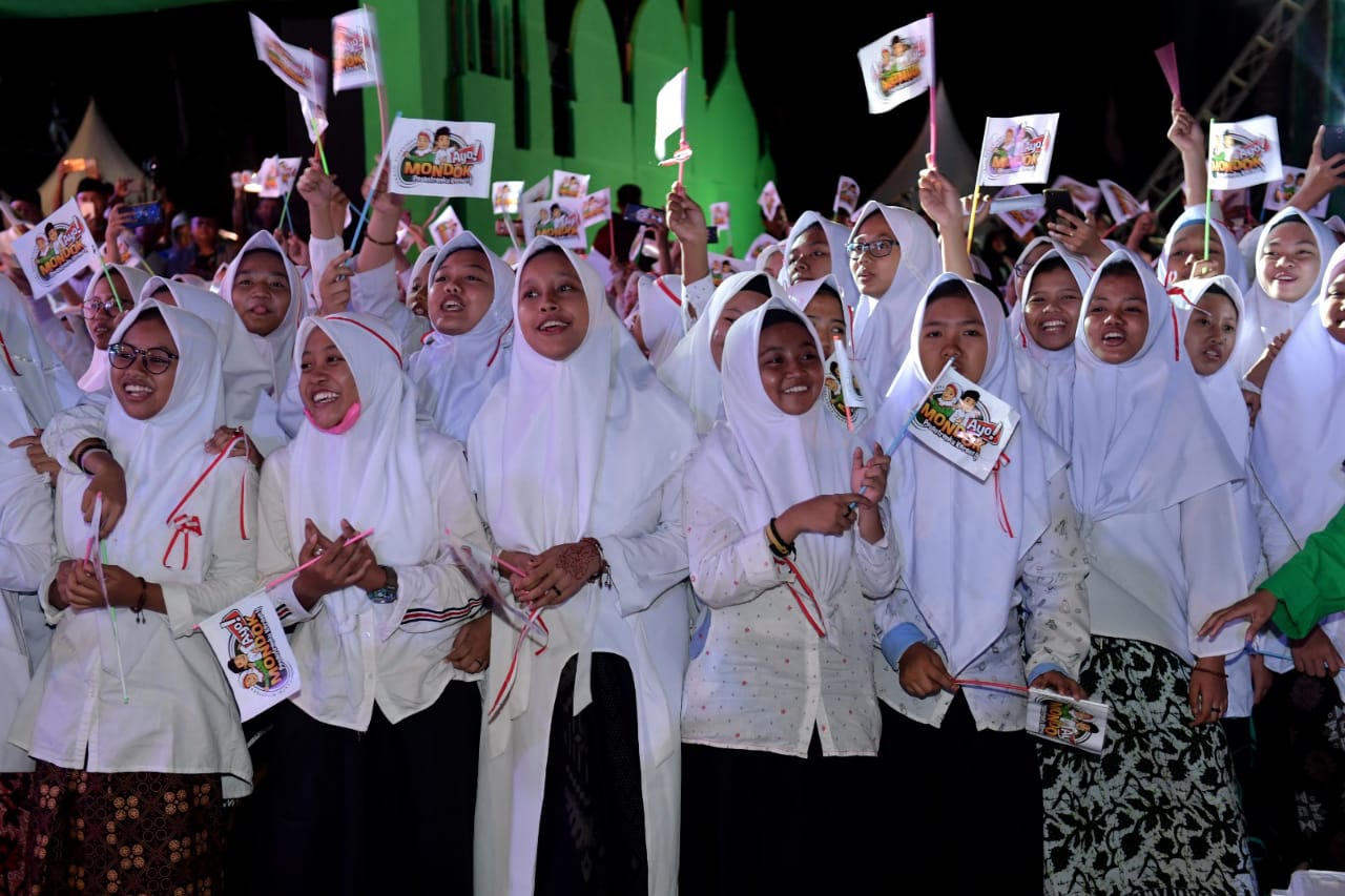 Para santri saat mengikuti peringatan hari santri di Solo (20/10). Foto: biro pers istana