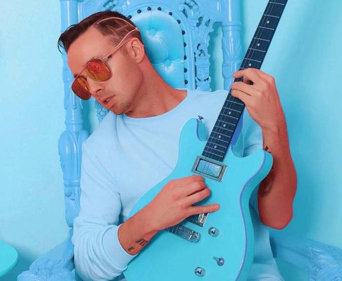 Penyanyi rap Kanada, Jon James.  (Foto: The Sun)