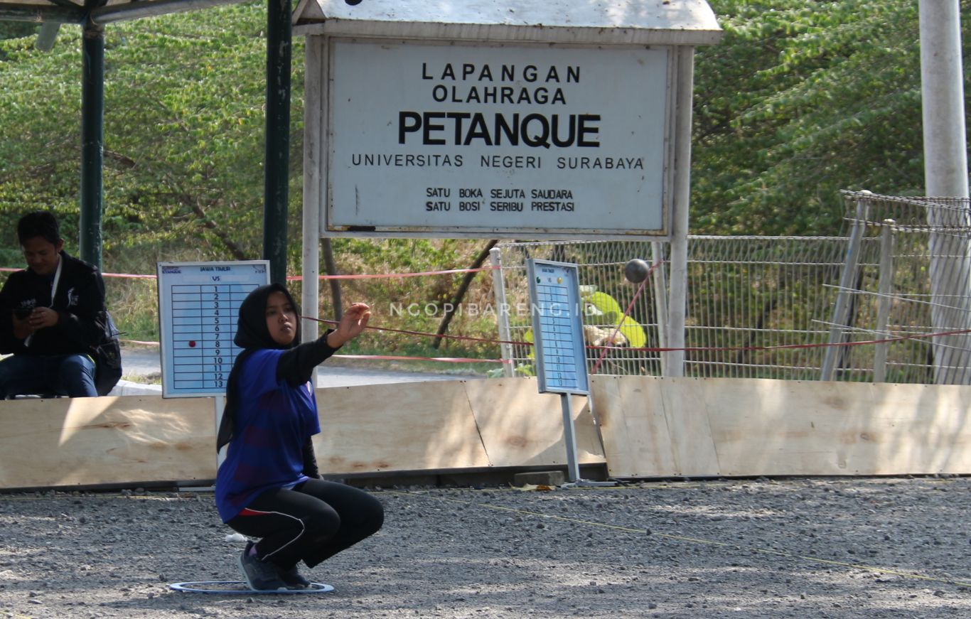 Tim Petanque Jawa Timur saat ikuti Kejurnas Petanque ke-III yang digelar di Universitas Negeri Surabaya.