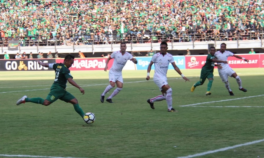 Persebaya vs Persija. (foto: Roesdan/ngopibareng)