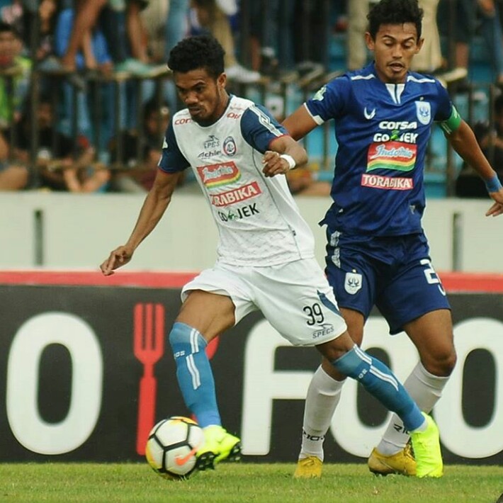 PSIS lawan Arema FC. (Foto: Arema FC)