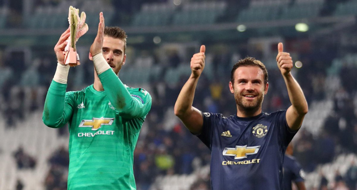 David de Gea dan Juan Mata, dua pahlawan Manchester United saat permalukan Juventus di depan publiknya sendiri. (Foto: Twitter/@ManUtd) 