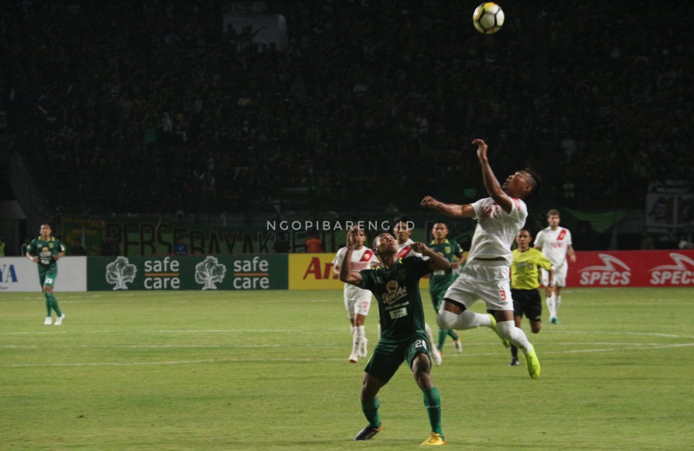 Persebaya vs PSM Makassar. (foto: Haris/ngopibareng)