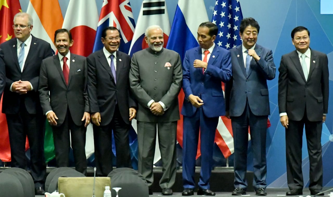 Presiden Jokowi saat menghadiri KTT ASEAN ke-33 di Singapura, Kamis, 15 November 2018. (Foto: Biro Pers Presiden)