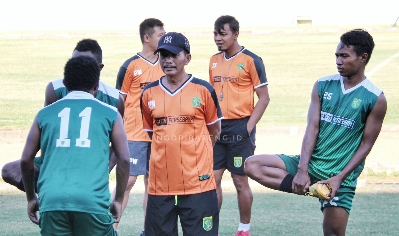 Pelatih Persebaya, Dajajang Nurdjaman. (foto: Ngopibareng)