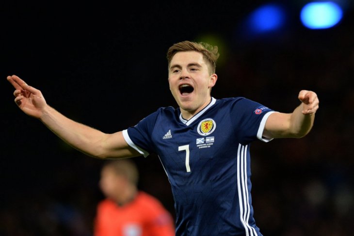 James Forrest merayakan gol yang dicetaknya dalam pertandingan Nations League melawan Israel. Foto: twitter.com/UEFAEURO