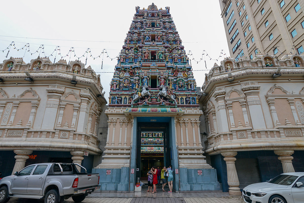 Kuil Sri Maha Mariamman Devasthanam.