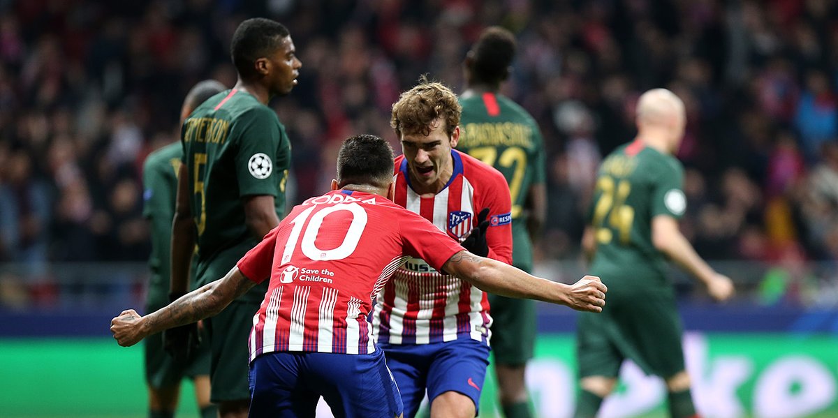 Bintang Atletico Madrid Antoine Griezmann merayakan golnya ke gawang AS Monaco bersama Angel Correa. (Foto: Twitter/@Atleti)