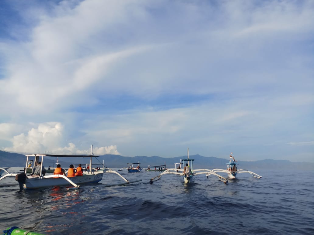 Pantai Lovina, tawaran eksotisme lain di Pulau Bali. foto:pesona indonesia