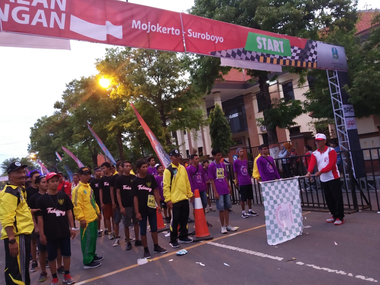 Gerak Jalan Mojokerto Surabaya, 2018. (foto: Haris/ngopibareng)