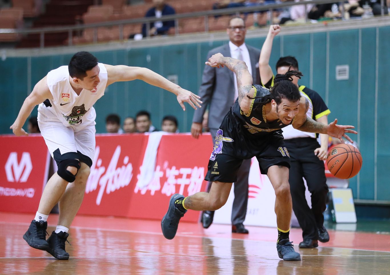 CLS Knight vs Black Bears. (foto: istimewa)