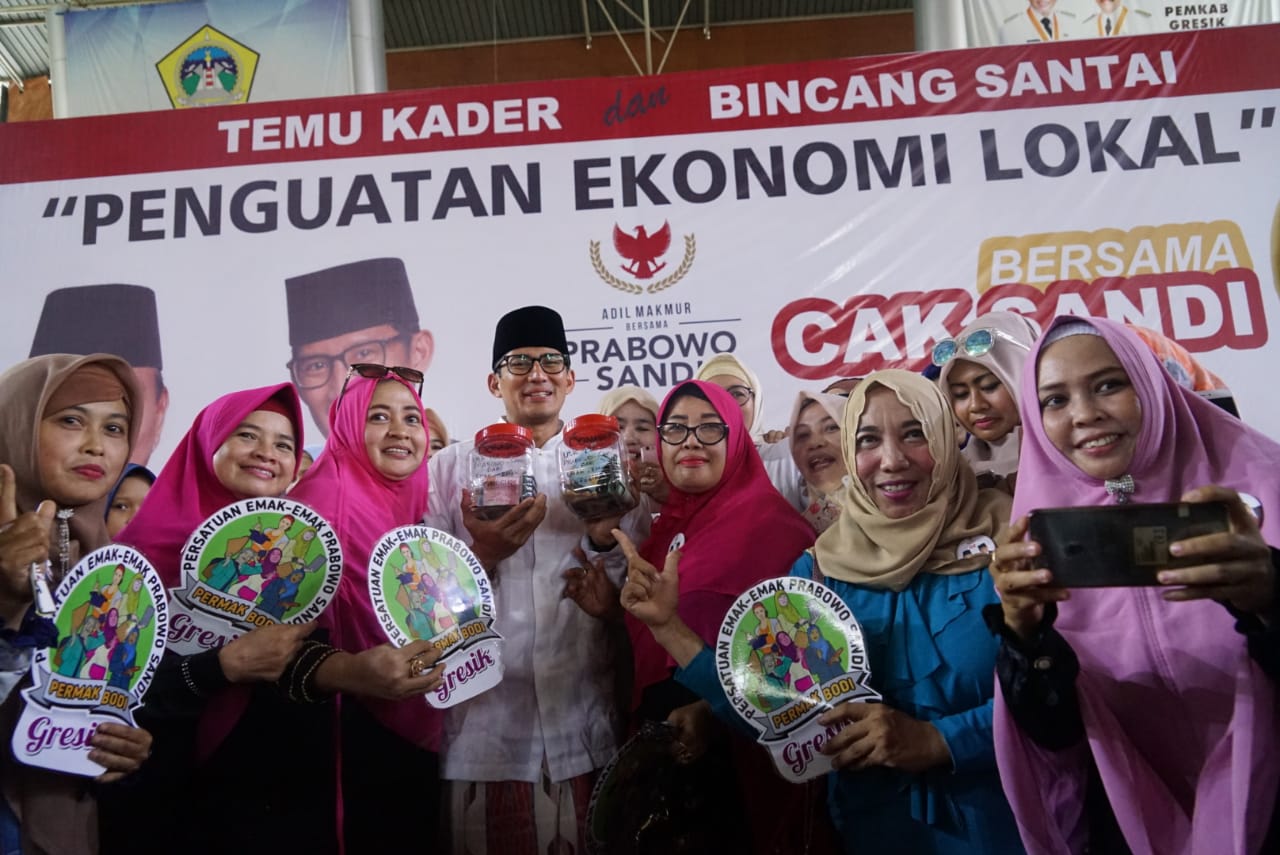 Sandi saat menghadiri acara temu kader dan bincang santai Penguatan Ekonomi Lokal  bersama Cak Sandi di Gedung Wahana Ekspresi Pusponegoro, Gresik, Senin 3 Desember 2018.  