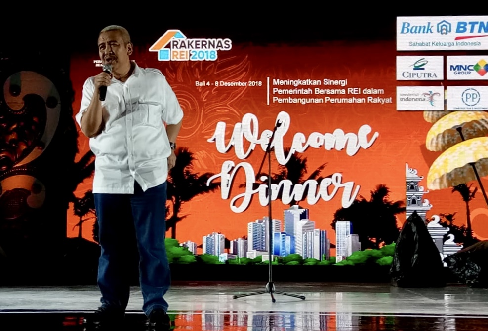 Ketua Umum DPP REI Soelaeman Soemawinata saat memberi sambutan selamat datang kepada pengurus REI se Indonesia.