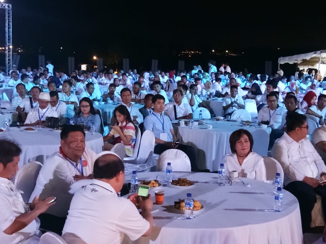 Peserta Rakernas REI dalam Welcome Dinner di Peninsula Park, Nusa Dua, Bali.