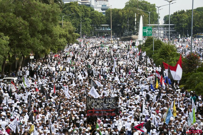 Aksi massa pada reuni 212, Minggu (2/12). Foto: antara