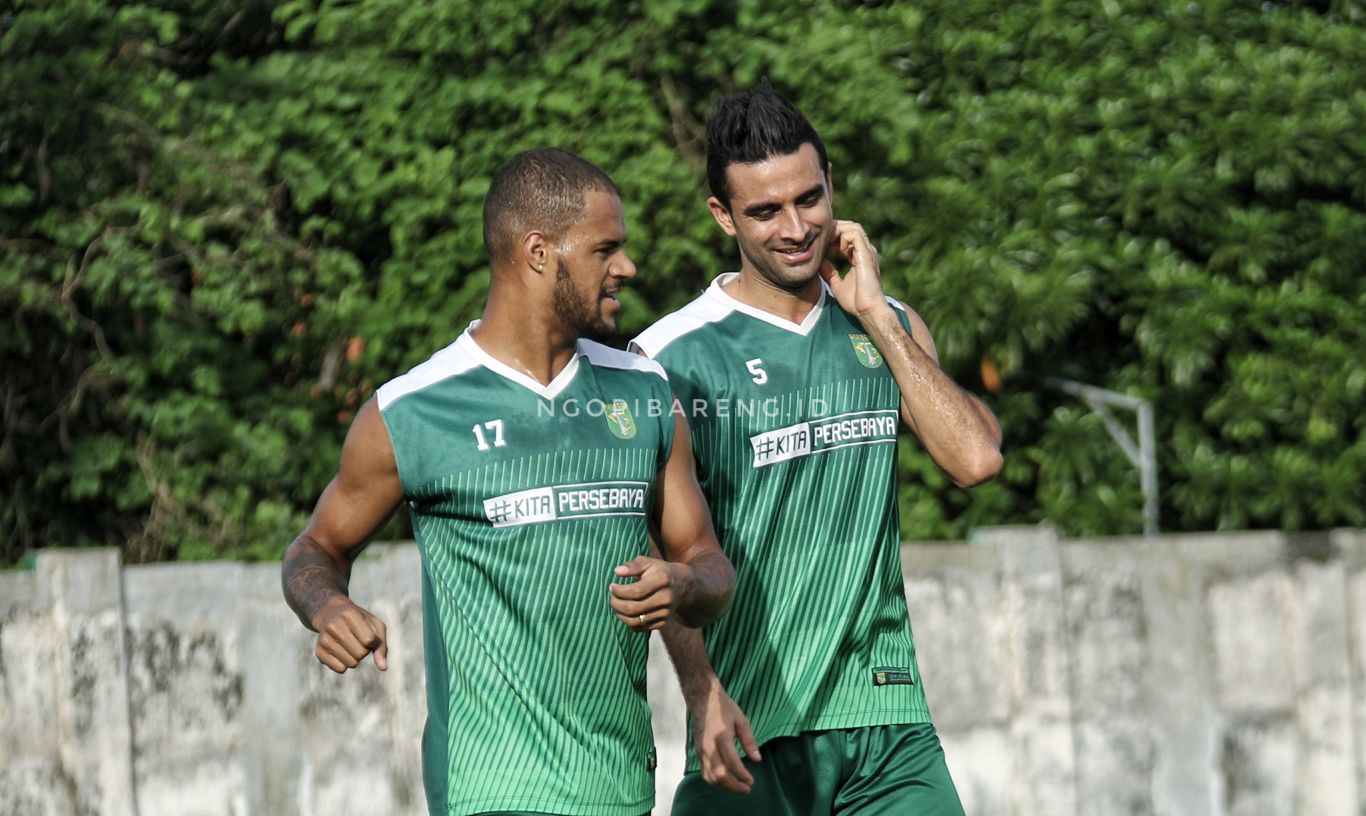 Bek Persebaya, Otavio Dutra. (foto: Haris/ngopibareng)