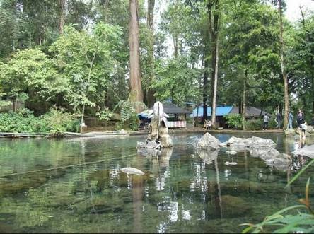 Destinasi Telaga Herang Majalengka. Uh beningnyaaaa. foto:humas majalengka