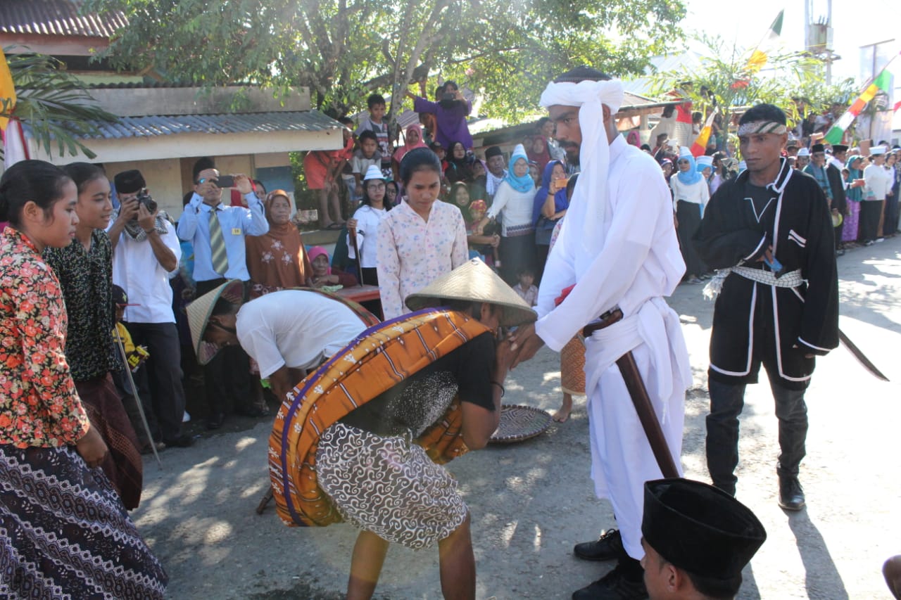 Adegan dramatisasi perjuangan yang pantas dilestarikan. foto:pesona indonesia