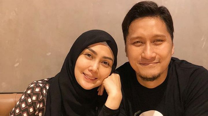 Arie Untung dan istri, Fenita Arie.