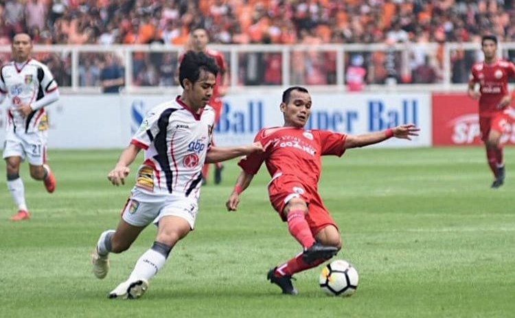 Persija Jakarta vs Mitra Kukar. (foto: twitter Persija)