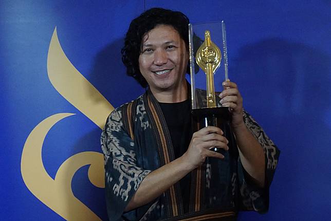 Gading Marten kategori Pemeran Utama Pria Terbaik Festival Film Indonesia (FFI) 2018.