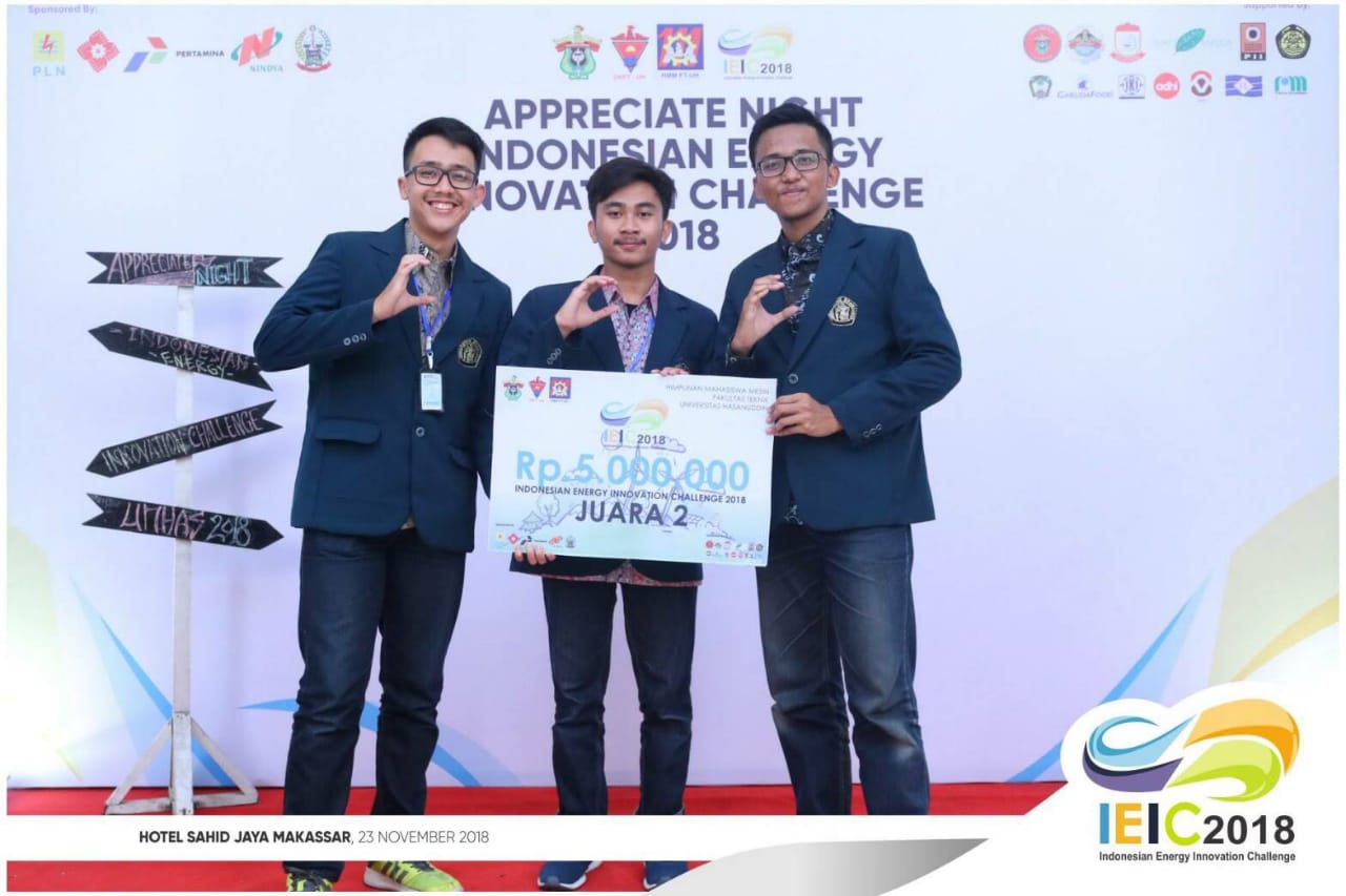 Tim CAPTION saat ajang Indonesia Energy Innovation Challenge 2018.