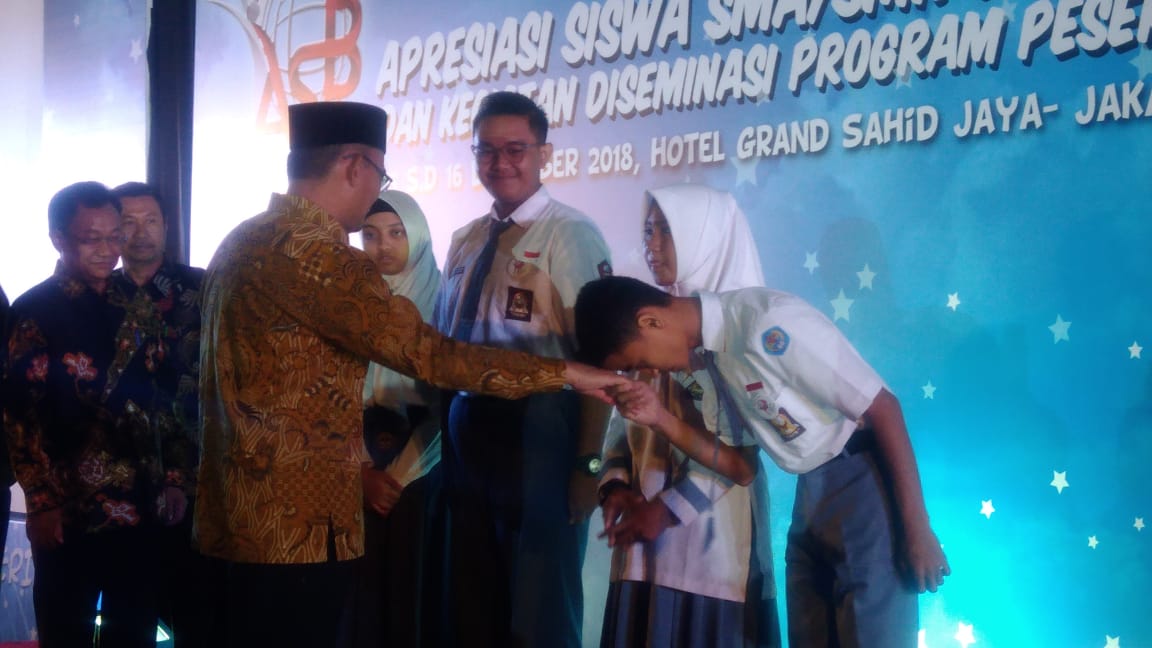  Apresiasi untuk siswa berprestasi. foto:asm