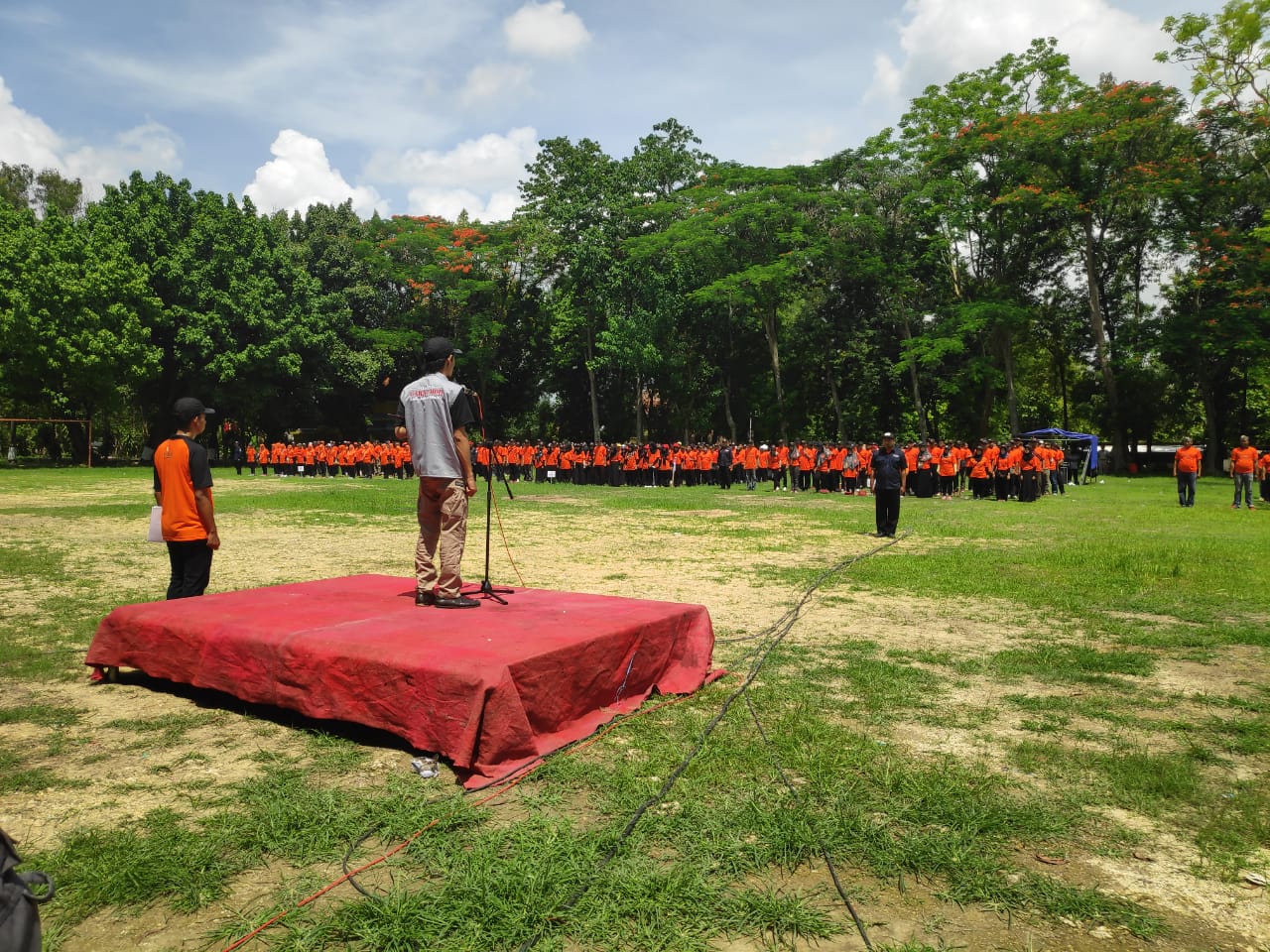 Bawaslu Lamongan gelar kegiatan apel pengawas Pemilu 2019 (foto:Totok/ngopi bareng.id)