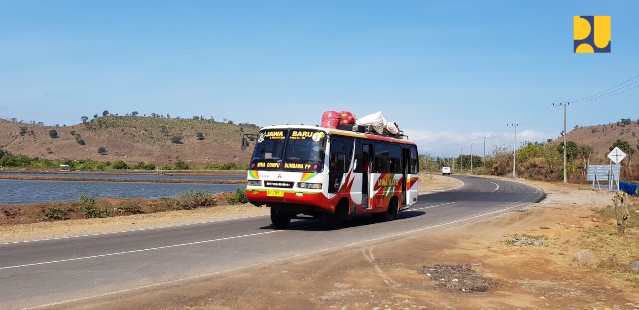 MANFAAT: Jalan yang telah difungsikan dari Program Hibah Jalan Daerah (PHJD) dan Provincial Road Improvement and Maintenace (PRIM). (Foto: pupr for ngopibareng.id)