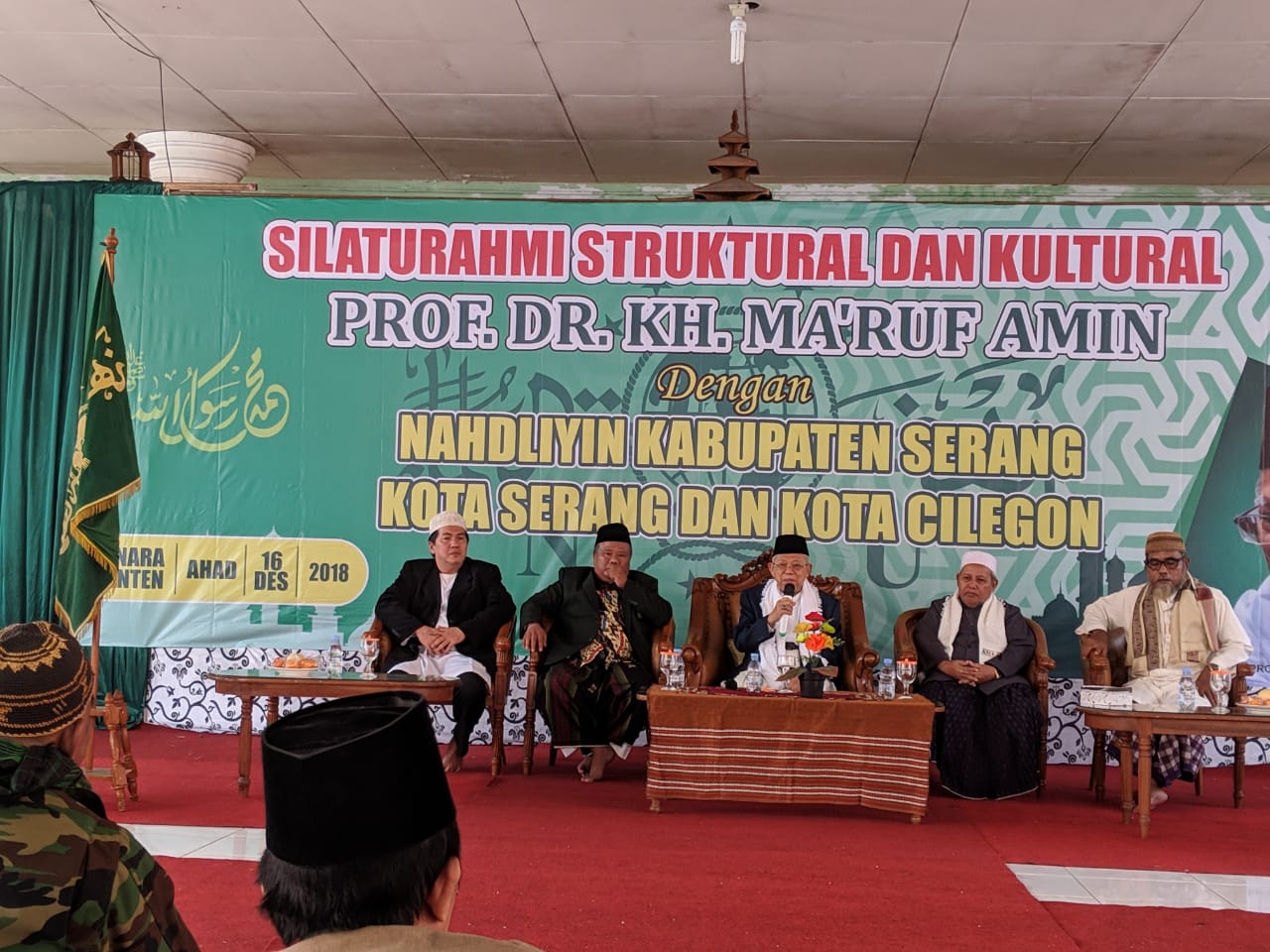 SILATURAHIM: KH Ma'ruf Amin di Pondok Pesantren An-Nawawi Tanara (Penata) Serang. (Foto: kma for ngopibareng.id)