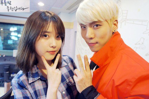 IU dan mendiang Jonghyun Shinee.