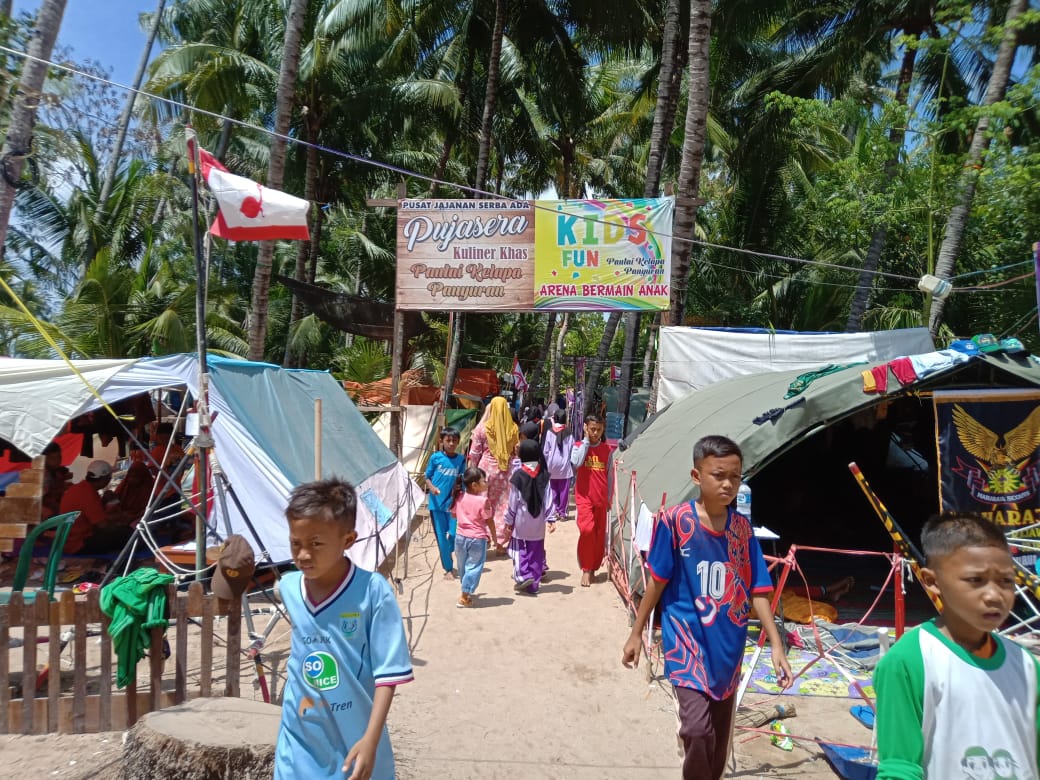 AKTIVITAS: Libur sekolah MWC Ma'arif NU Babat Lamongan mengadakan Perkami (foto:Totok/ngopibareng.id)