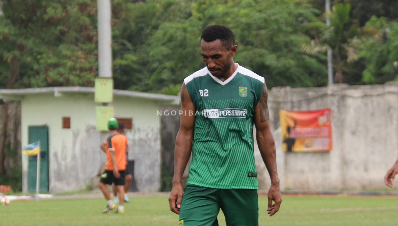 Pemain Persebaya satu ini, Izaac Wanggai. (foto: Haris/ngopibareng.id)