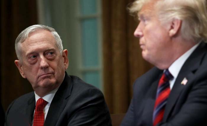 Menteri Pertahanan AS  Jim Mattis (kiri) bersama Presiden AS Donald Trump. (Foto: Time Magazine)