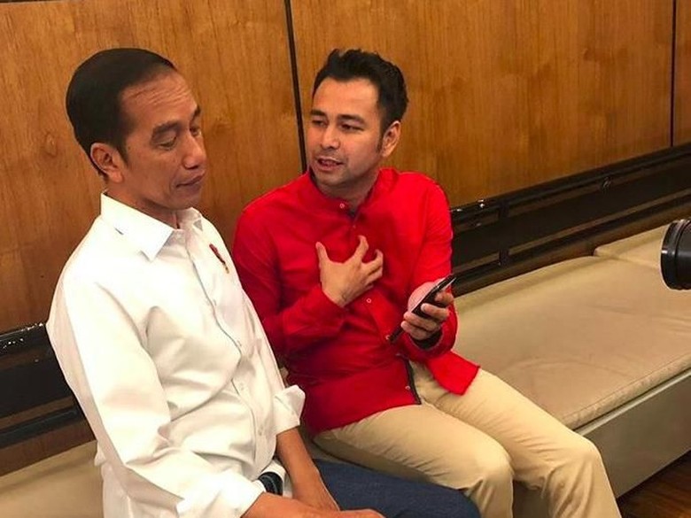 Raffi Ahmad nge-vlog bareng Presiden Jokowi.