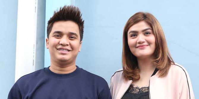 Pasangan Billy Syahputra dan Hilda Vitria.