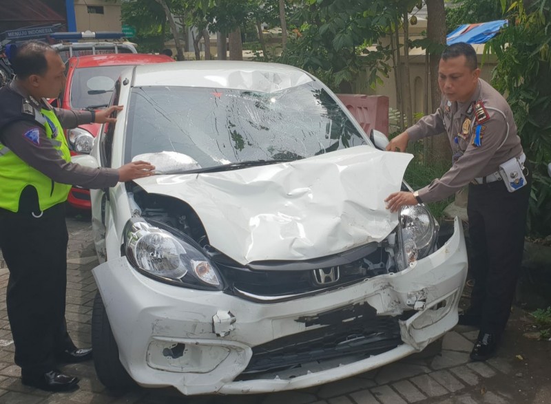 Mobil yang diamankan petugas. foto:ist