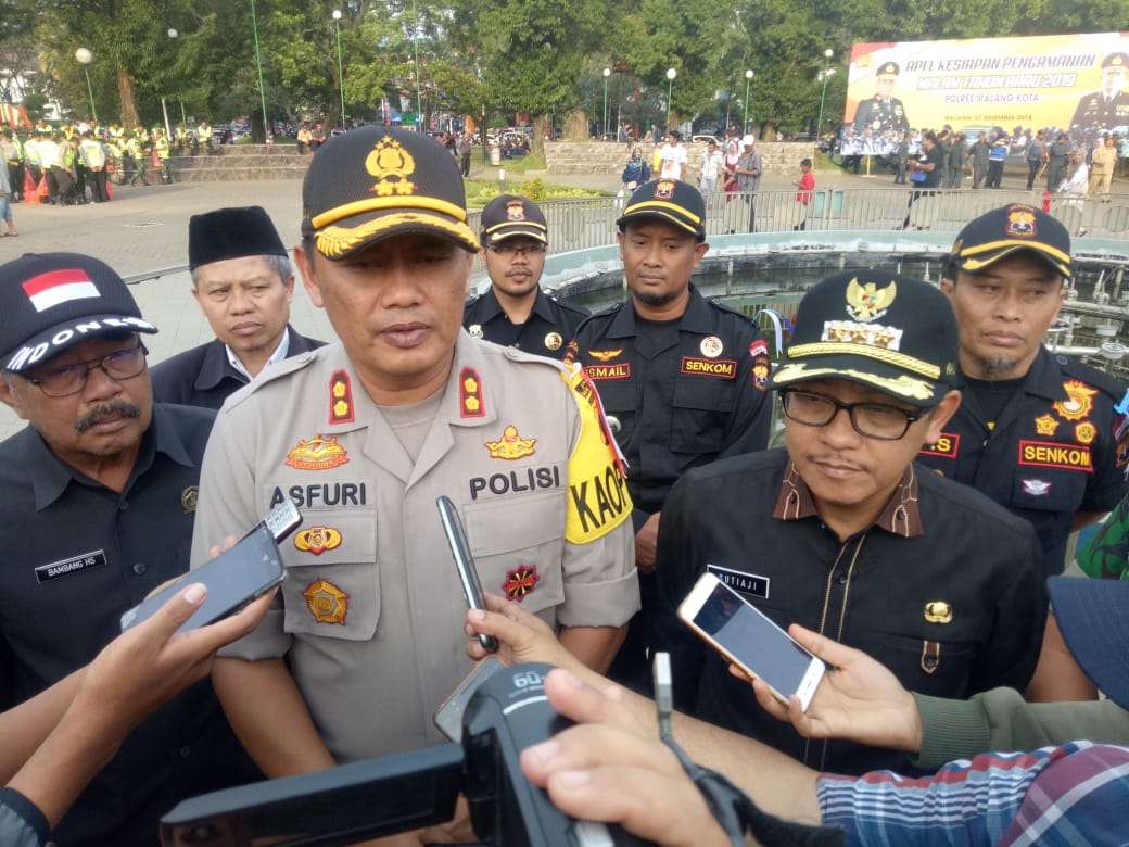 Kapolres Malang Kota Imbau warga supaya hati-hati saat meninggalkan rumah untuk rayakan malam pergantian tahun baru 2019. (Foto: Umar Alfa/Ngopibareng)